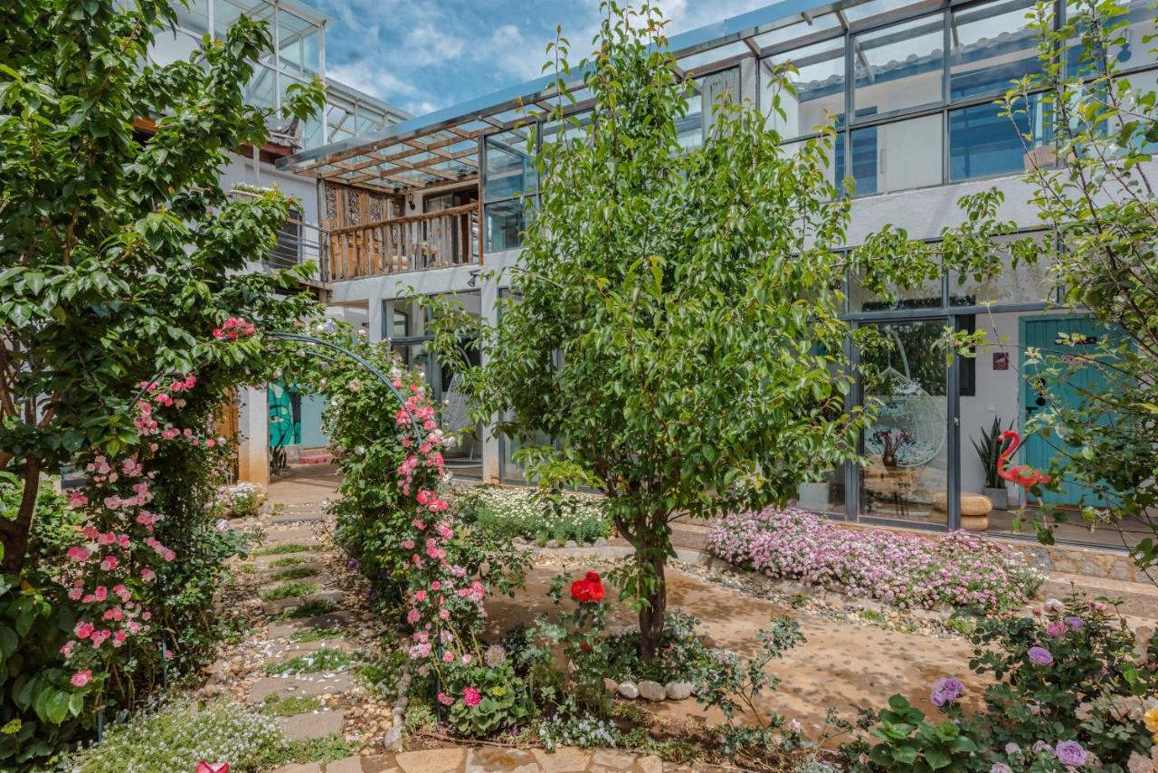 Baisha Flamingo Hotel Lijiang  Exterior photo