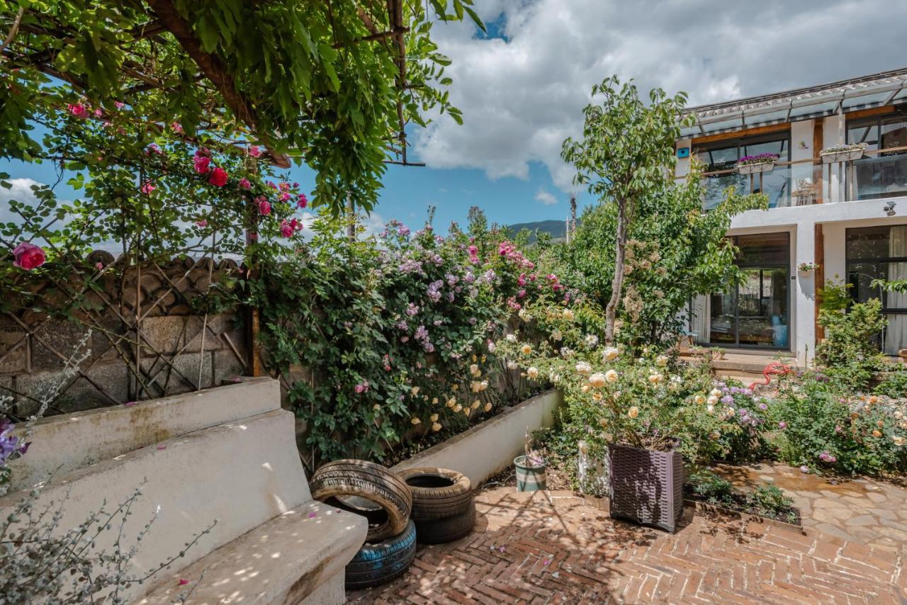 Baisha Flamingo Hotel Lijiang  Exterior photo